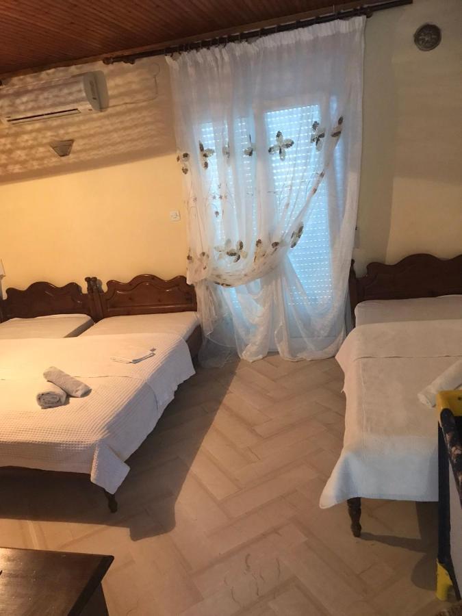 Angela - Zoi Rooms Skiathos-Stadt Exterior foto