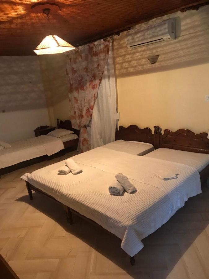 Angela - Zoi Rooms Skiathos-Stadt Exterior foto