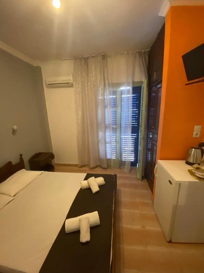 Angela - Zoi Rooms Skiathos-Stadt Exterior foto